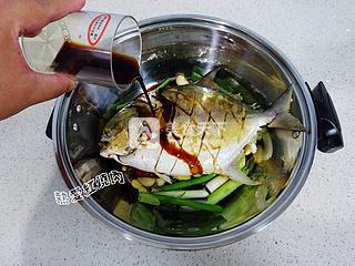 蒜烧金鲳鱼的做法步骤：9